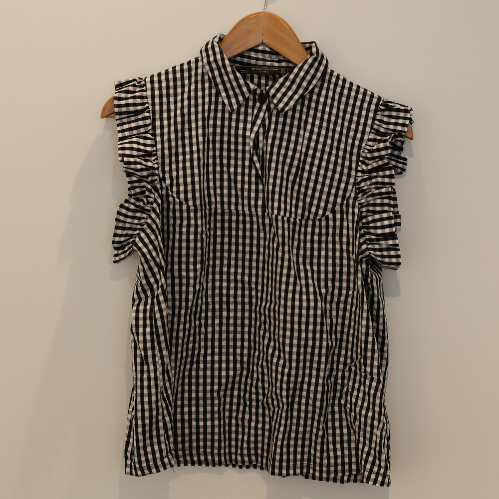 Zara/ Sleeveless top/ Size L